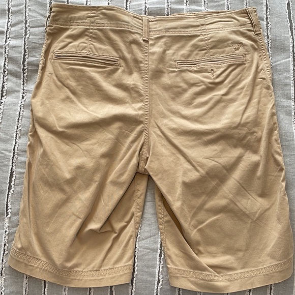 Mens Khaki Shorts; 33in; 10in Inseam - Picture 2 of 3